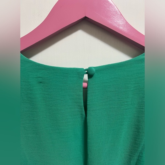 Green dress - Picture 4 of 7